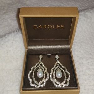 Glamorous Faux pearl earrings.